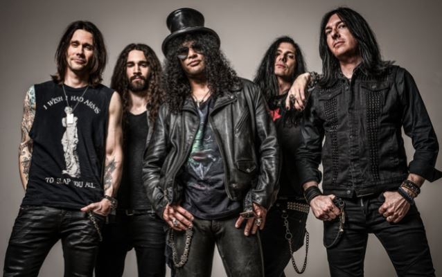 SLASH Feat MYLES KENNEDY and The Conspirators « Living The …