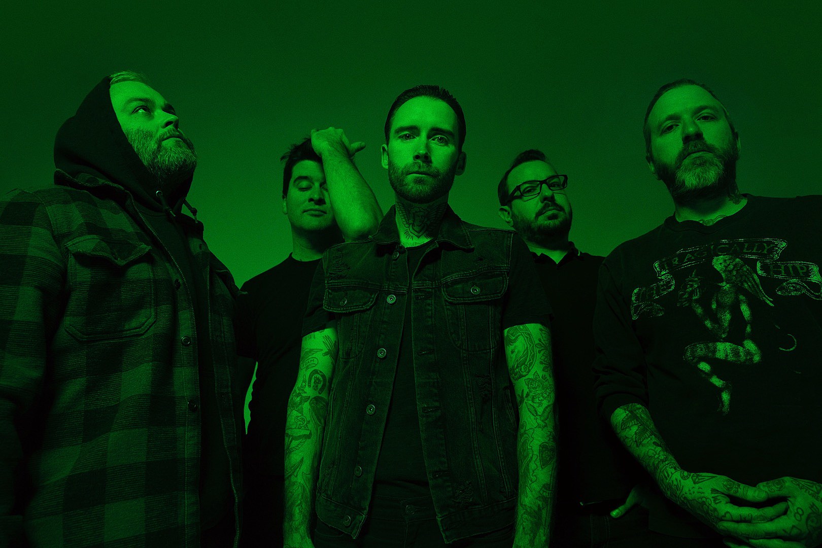 ALEXISONFIRE : le clip officiel du nouveau single « Famil …