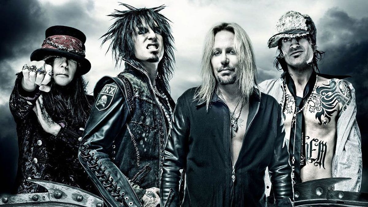 It’s official !! MÖTLEY CRÜE est de retour !