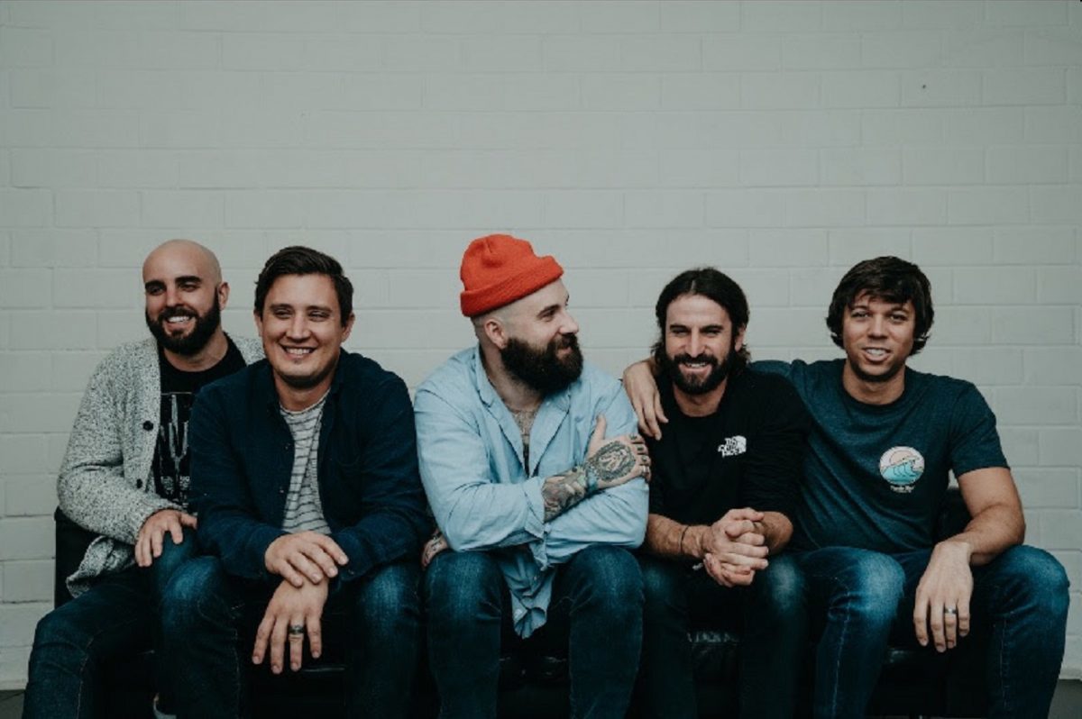 AUGUST BURN RED : Une reprise de « Chop Suey! »