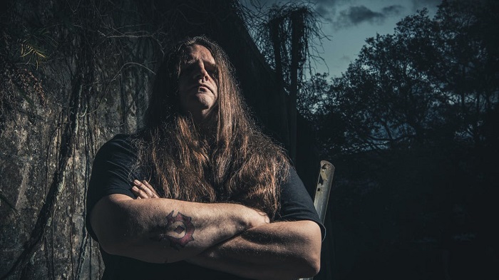 George « Corpsegrinder » Fisher sort un nouveau titre so …