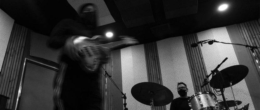 Saudade (Team Sleep) en Featuring avec Lee “Scratch” Per …