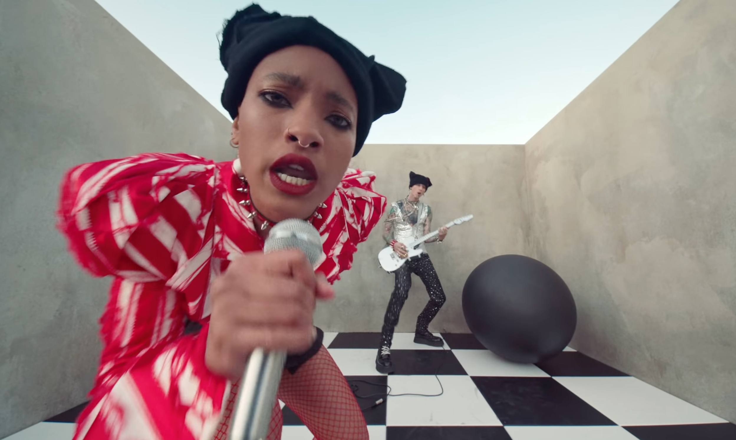 Machine Gun Kelly et WILLOW ont sorti leur clip