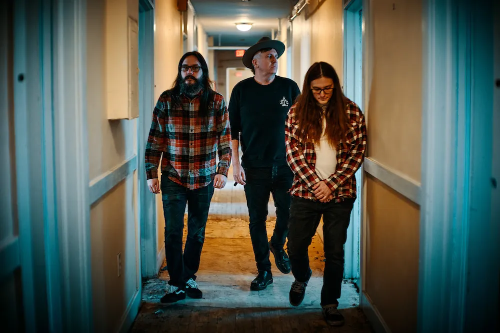 Whores sort un nouveau single