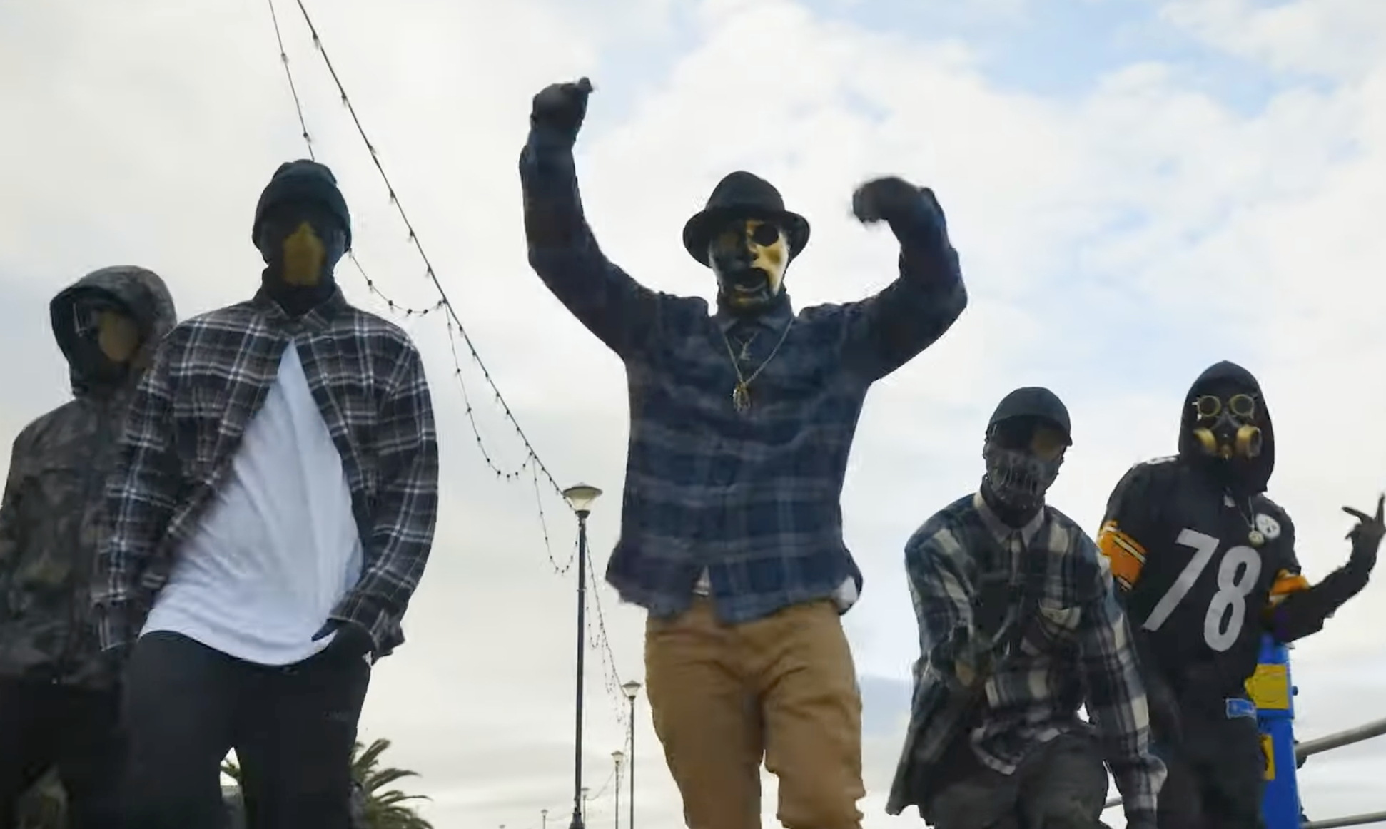 BLACKGOLD sort un clip