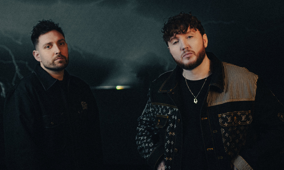 JOSH FRANCESCHI DE YOU ME AT SIX FAIT ÉQUIPE AVEC JAMES ART …