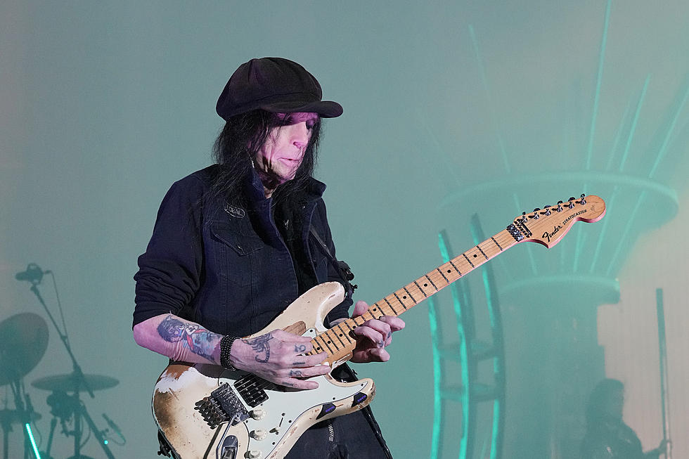Le guitariste de Mötley Crüe prend sa retraite des tourné …