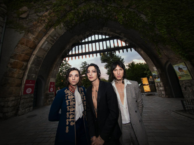 INTERVIEW – PALAYE ROYALE