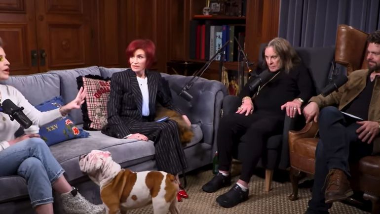 Les OSBOURNES adoptent un chien brulé…