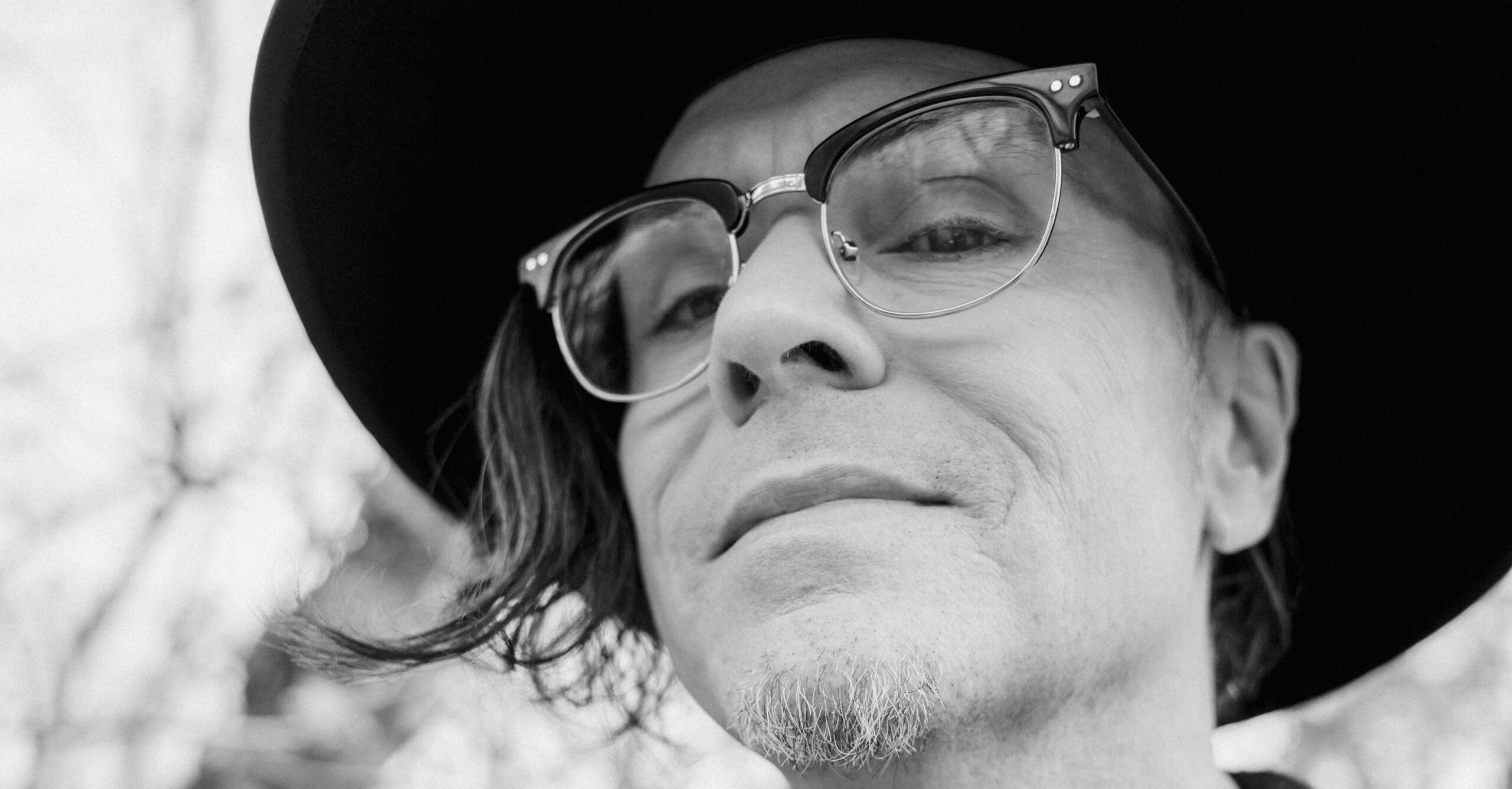 SORROWFUL BOUQUET – Nouveau clip de ALEX HENRY FOSTER