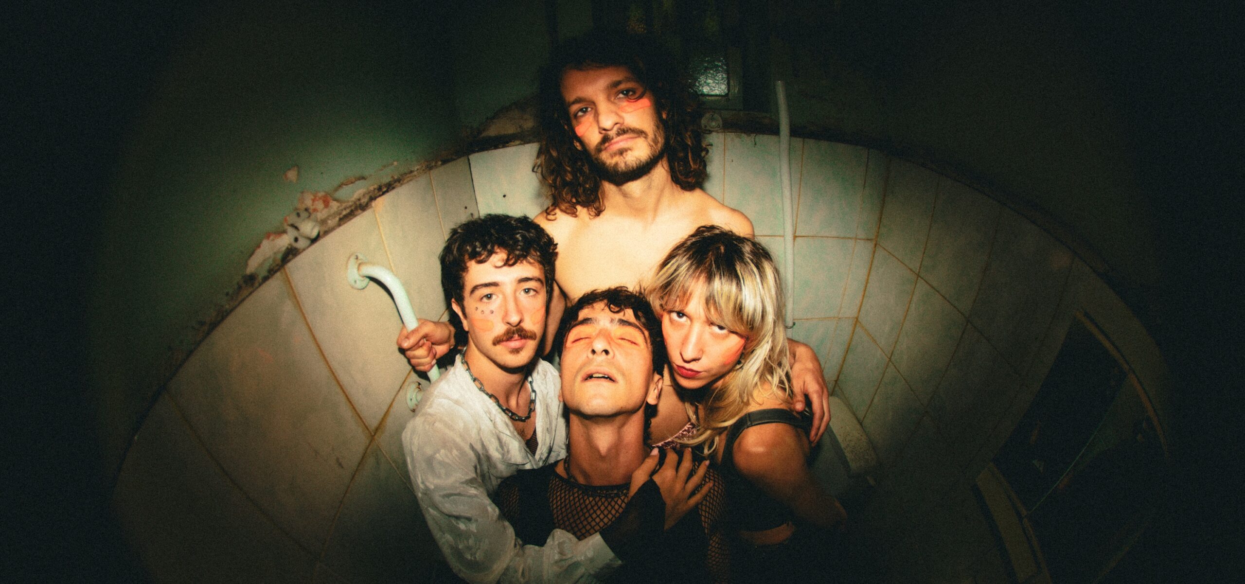 ASTRO ORBITER – Nouveau Clip de CATCHY PERIL